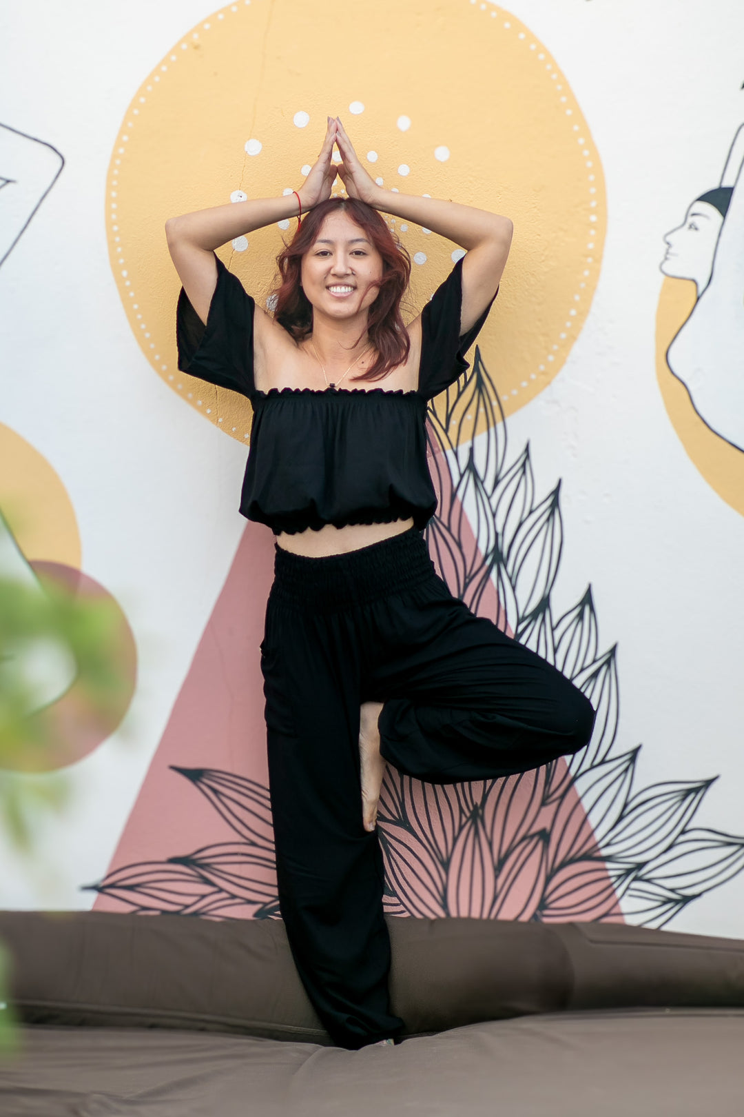 #color_black-is-the-new-black