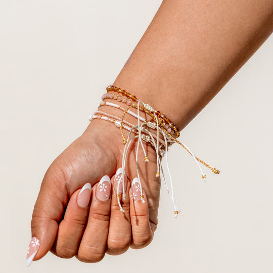 Rose Glow Beaded String Bracelet
