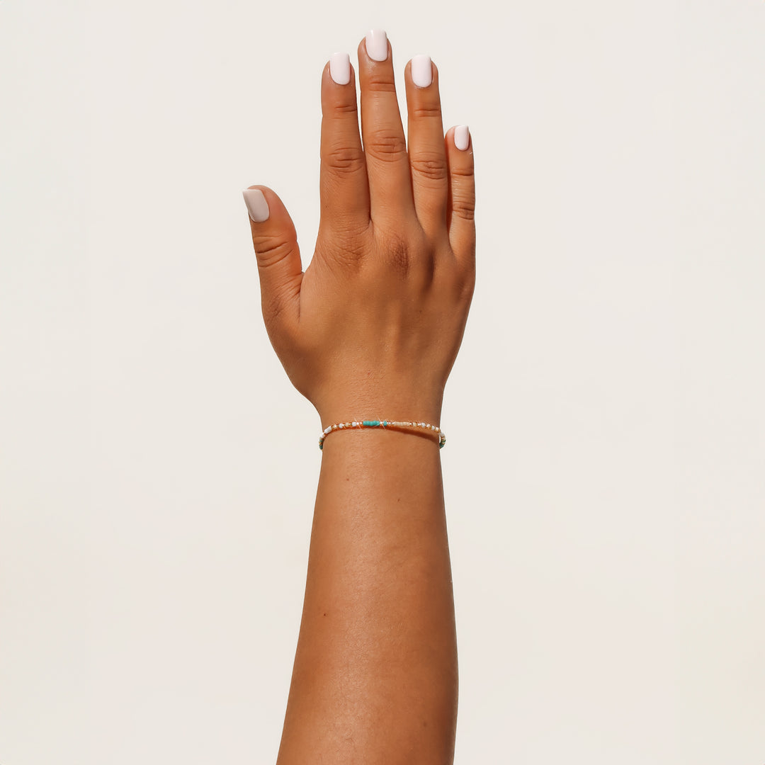 Seabreeze Sparkle Beaded String Bracelet